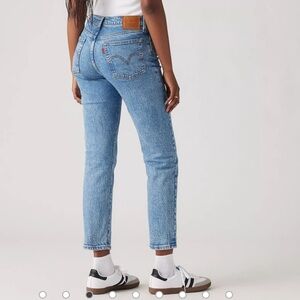Levi’s Wedgie Straight Ankle Jeans